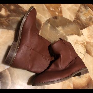 Old Navy brown boots